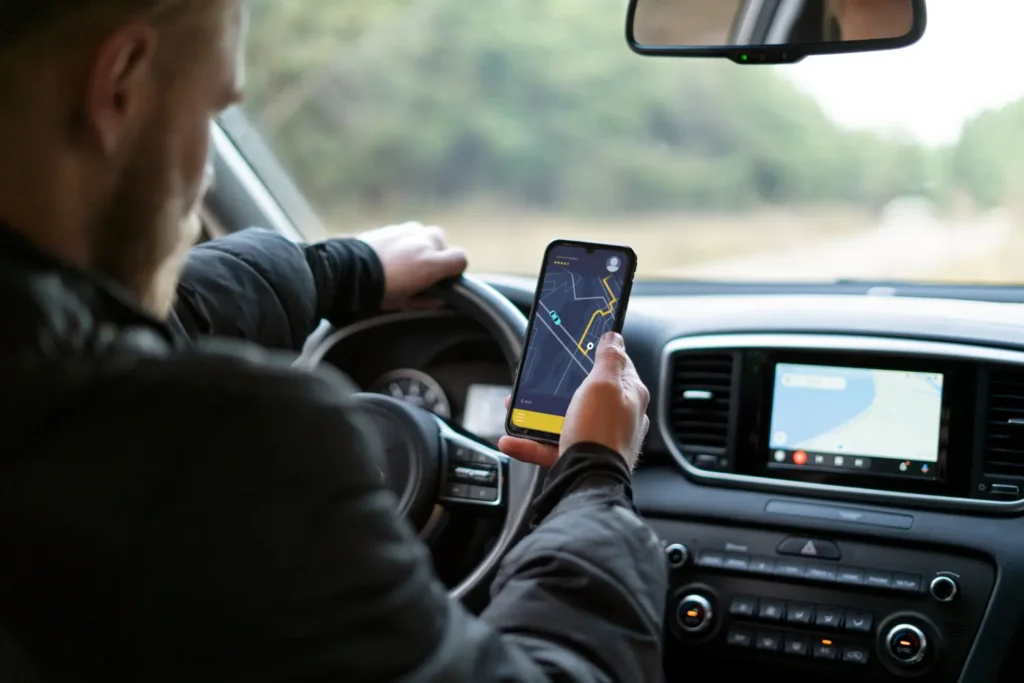 Khobar to Dammam airport distance and travel time route.